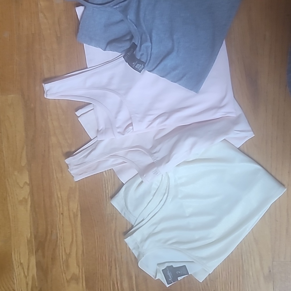 Womens tanks XL bundle